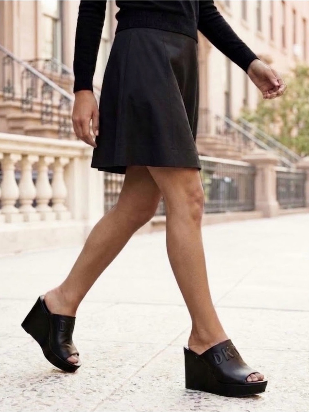 🔴 DKNY Black Leather Wedge Slide Sandals
